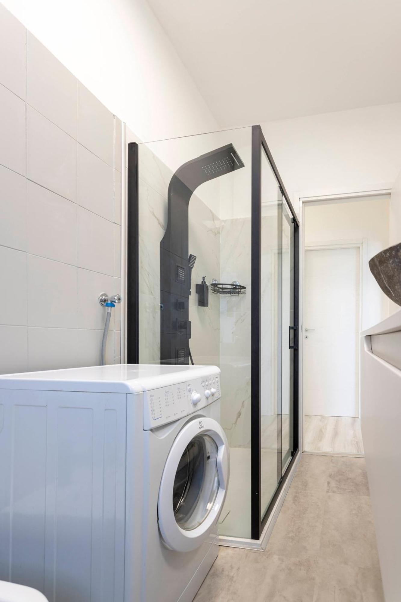 Mountain View Apartment โนวารา ภายนอก รูปภาพ