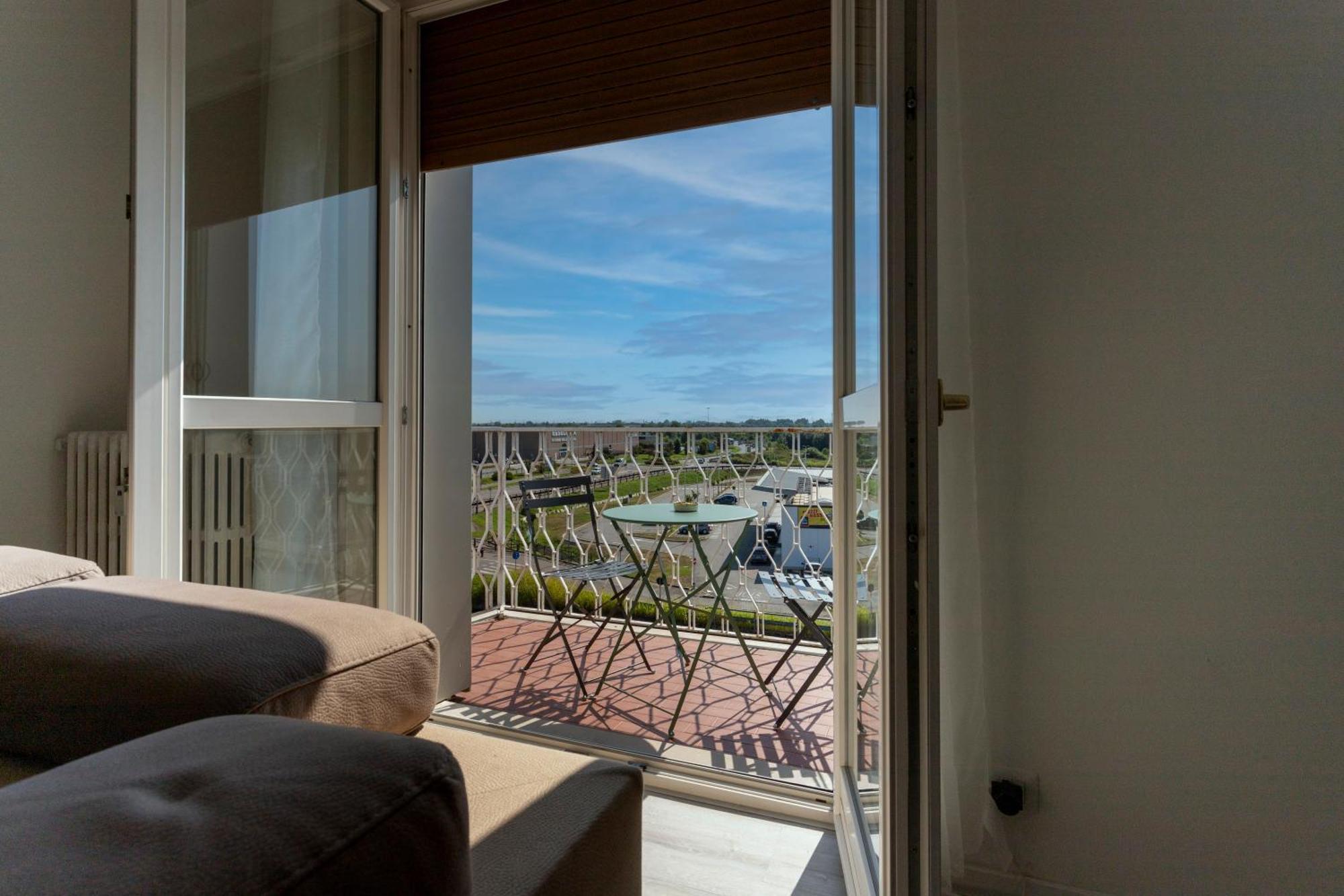 Mountain View Apartment โนวารา ภายนอก รูปภาพ